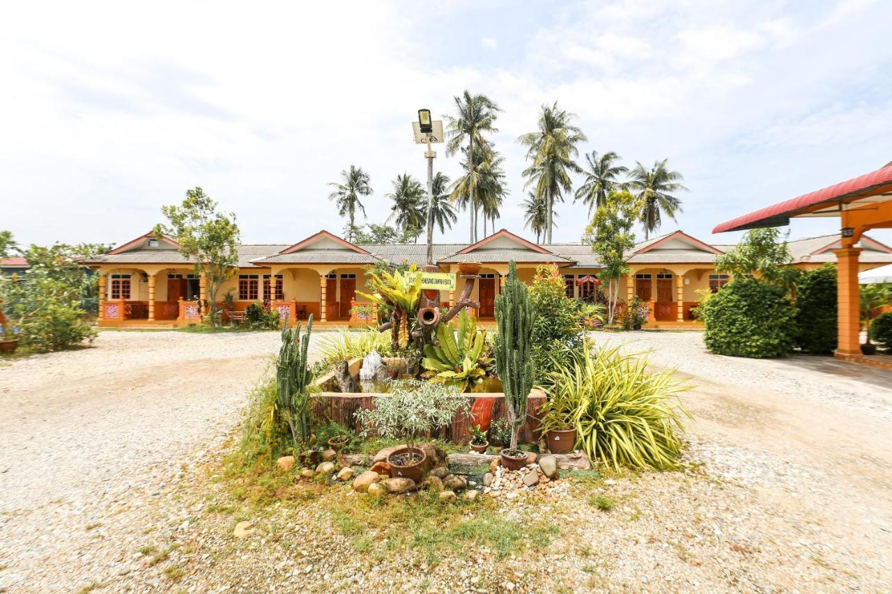 Oyo 89887 Chalet Yunie Marang Exteriér fotografie
