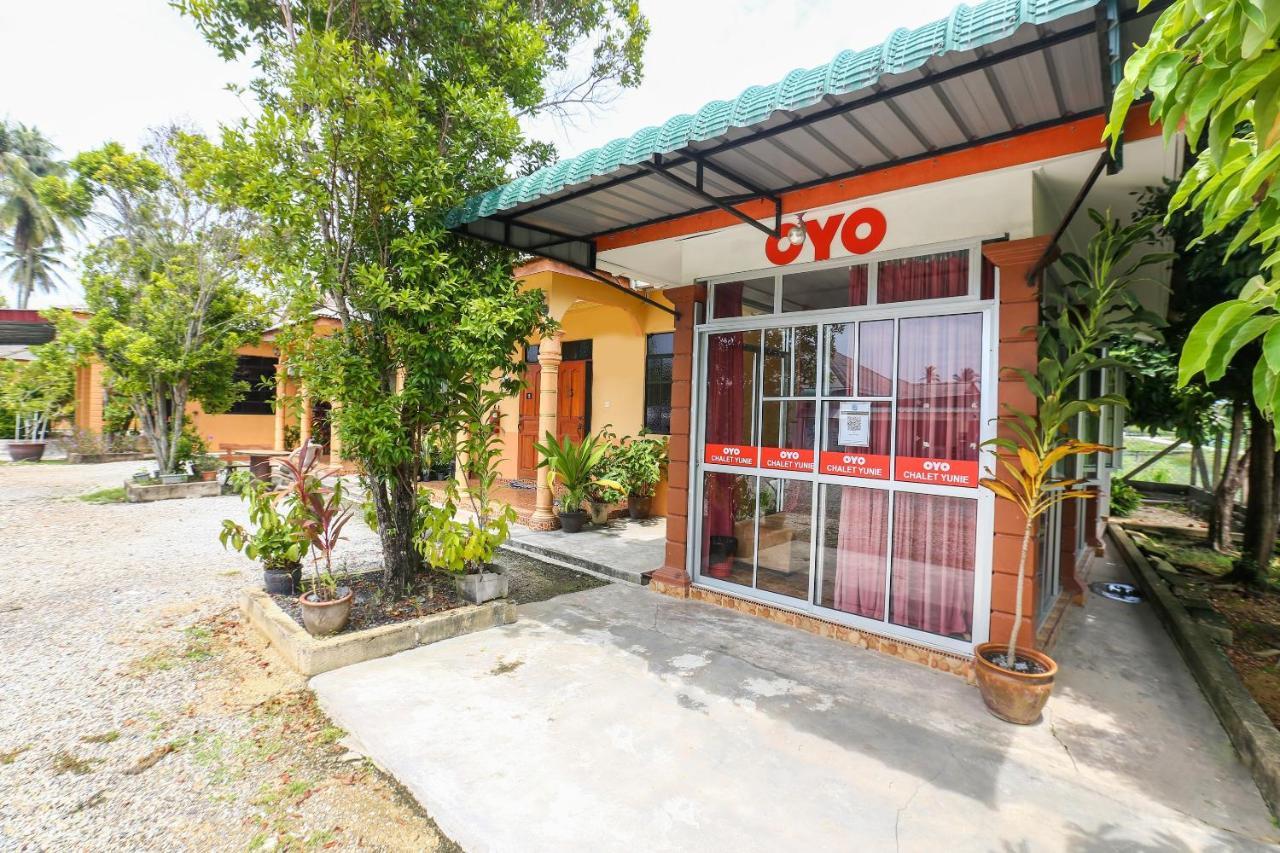 Oyo 89887 Chalet Yunie Marang Exteriér fotografie