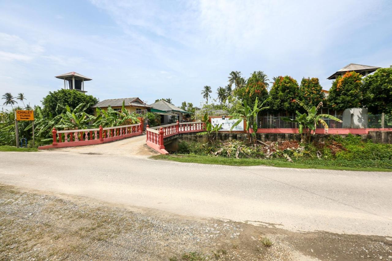 Oyo 89887 Chalet Yunie Marang Exteriér fotografie