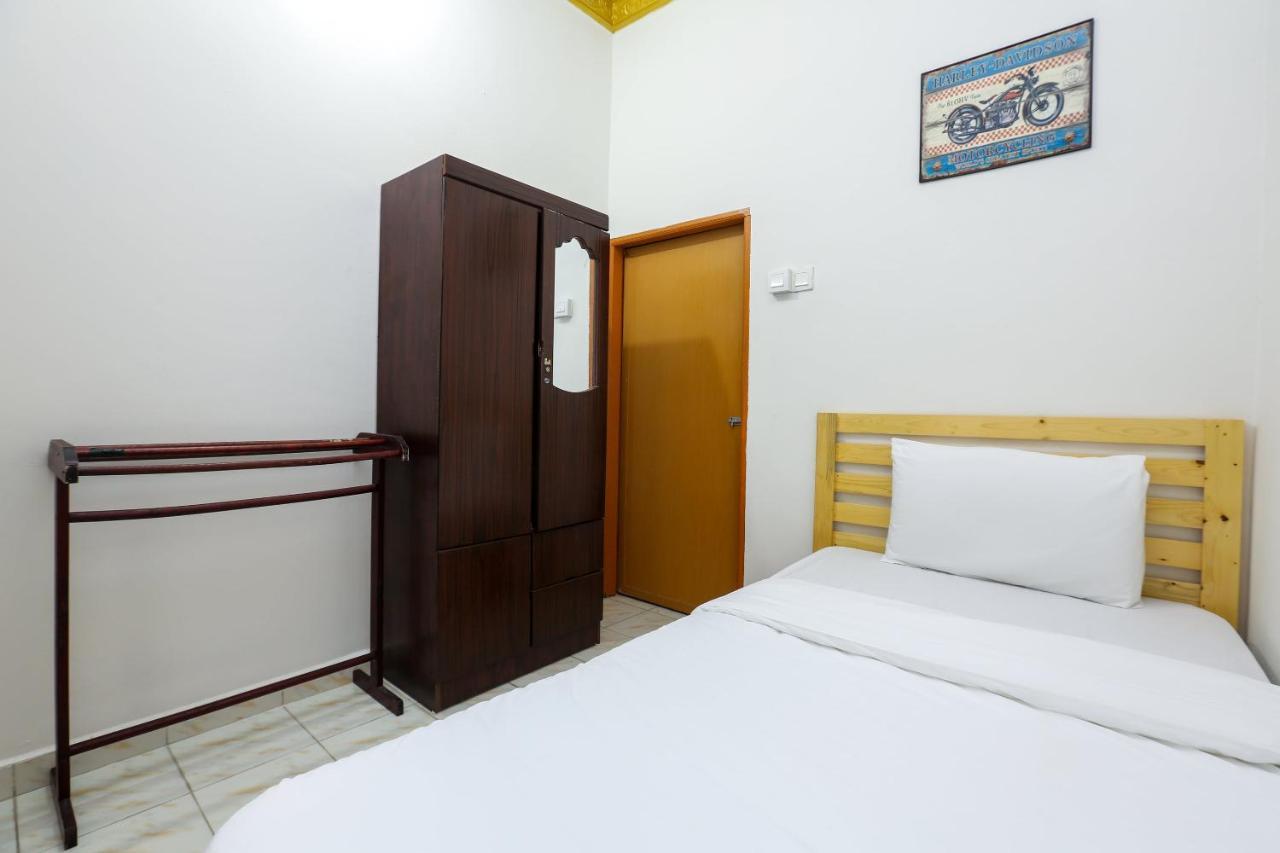 Oyo 89887 Chalet Yunie Marang Exteriér fotografie